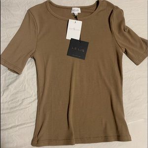 brand new tan basic tee perfect condition